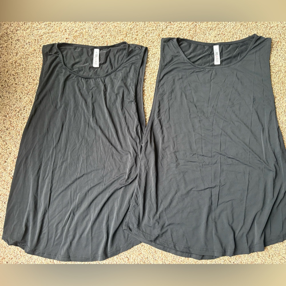 Bundle of 2 Latched Mama Side Access Mesh Nursing Tanks black size XL